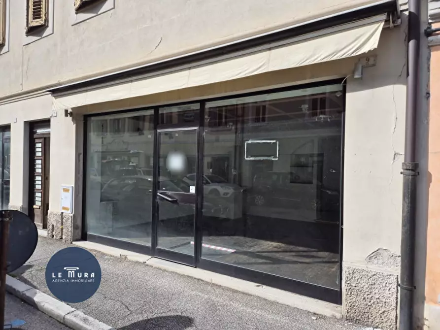 Immagine 1 di Negozio in vendita  in via Dante Alighieri 12 a Gradisca D'isonzo
