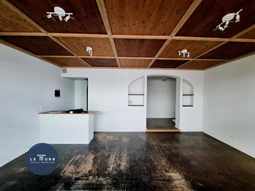 Immagine 4 di Negozio in vendita  in via Dante Alighieri 12 a Gradisca D'isonzo