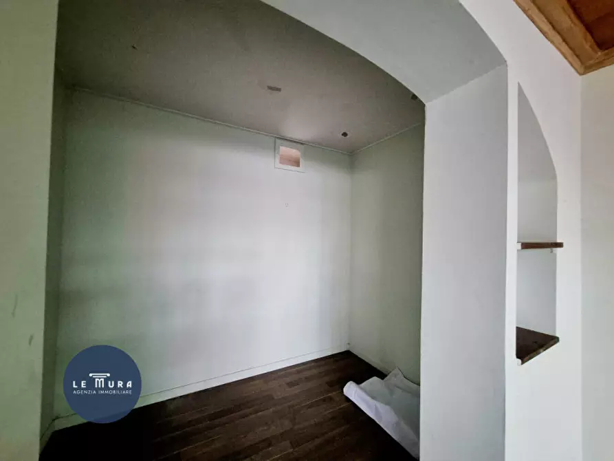 Immagine 5 di Negozio in vendita  in via Dante Alighieri 12 a Gradisca D'isonzo