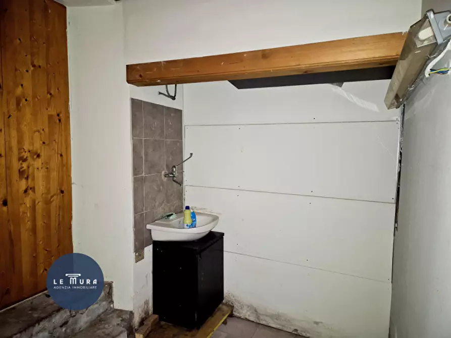 Immagine 7 di Negozio in vendita  in via Dante Alighieri 12 a Gradisca D'isonzo