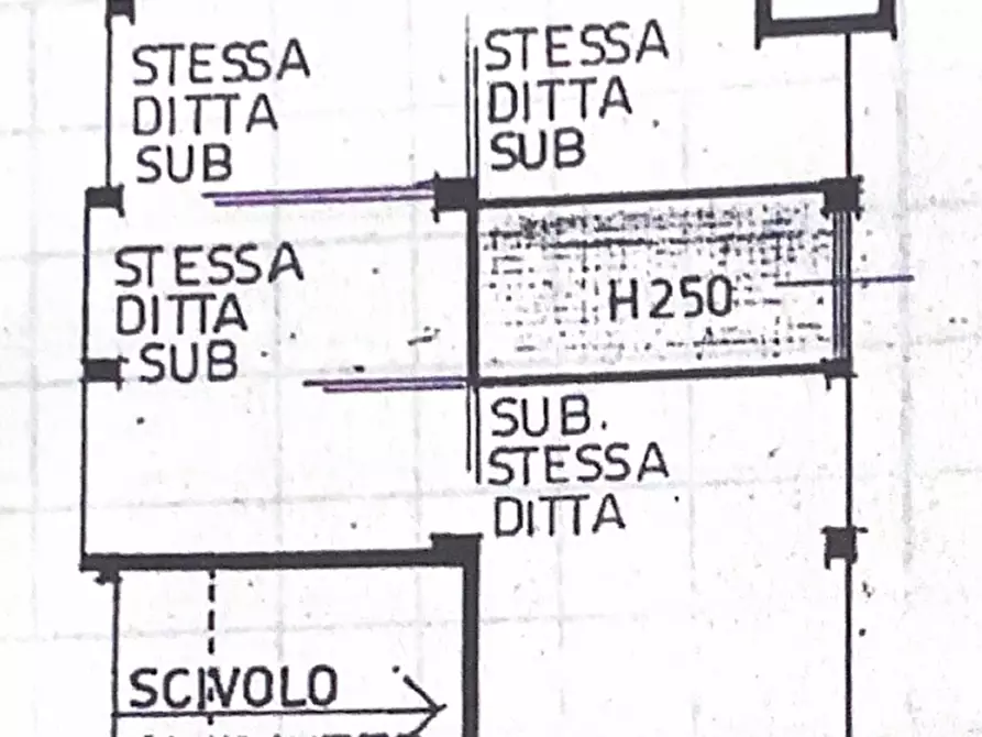 Immagine 4 di Garage in vendita  in Via Vittor Pisani 4 a Monza