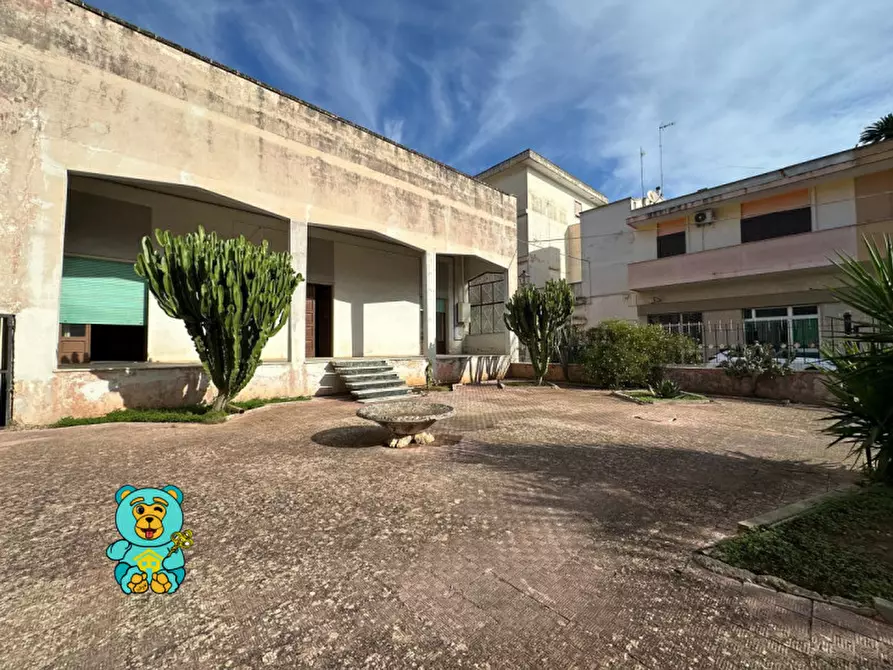 Immagine 1 di Casa indipendente in vendita  in via Nazario Sauro 2 a Copertino