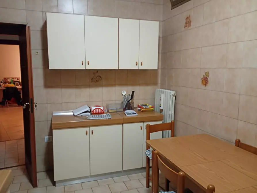 Immagine 12 di Camera in affitto  in corso amedeo di savoia 272 a Napoli