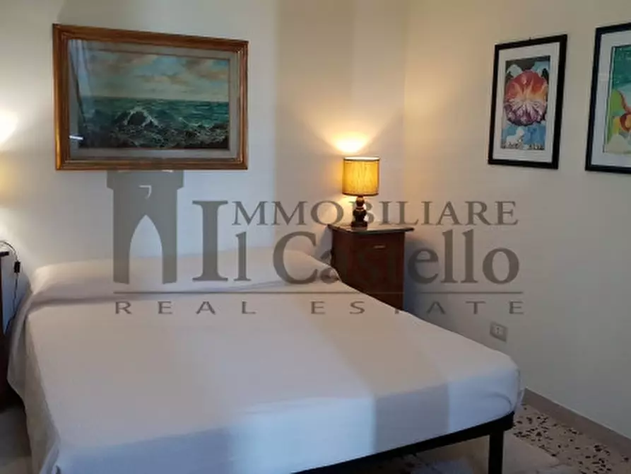 Immagine 9 di Villa in vendita  in Via Roma a Castiglione Del Lago