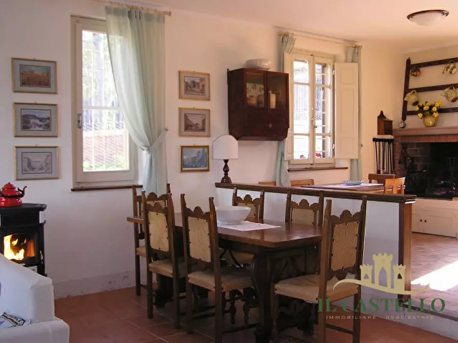 Immagine 20 di Villa in vendita  in Via Roma a Castiglione Del Lago