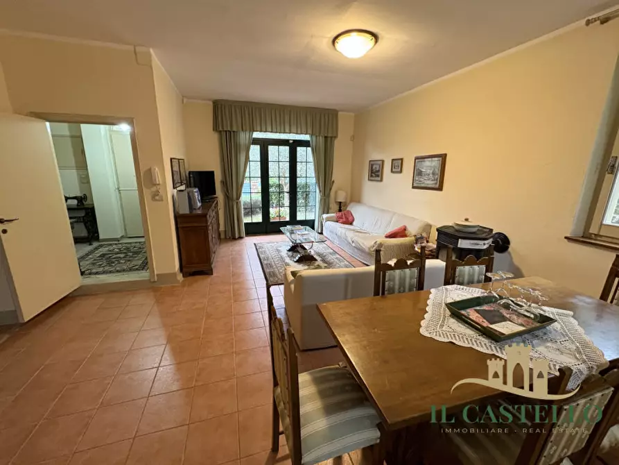 Immagine 23 di Villa in vendita  in Via Roma a Castiglione Del Lago