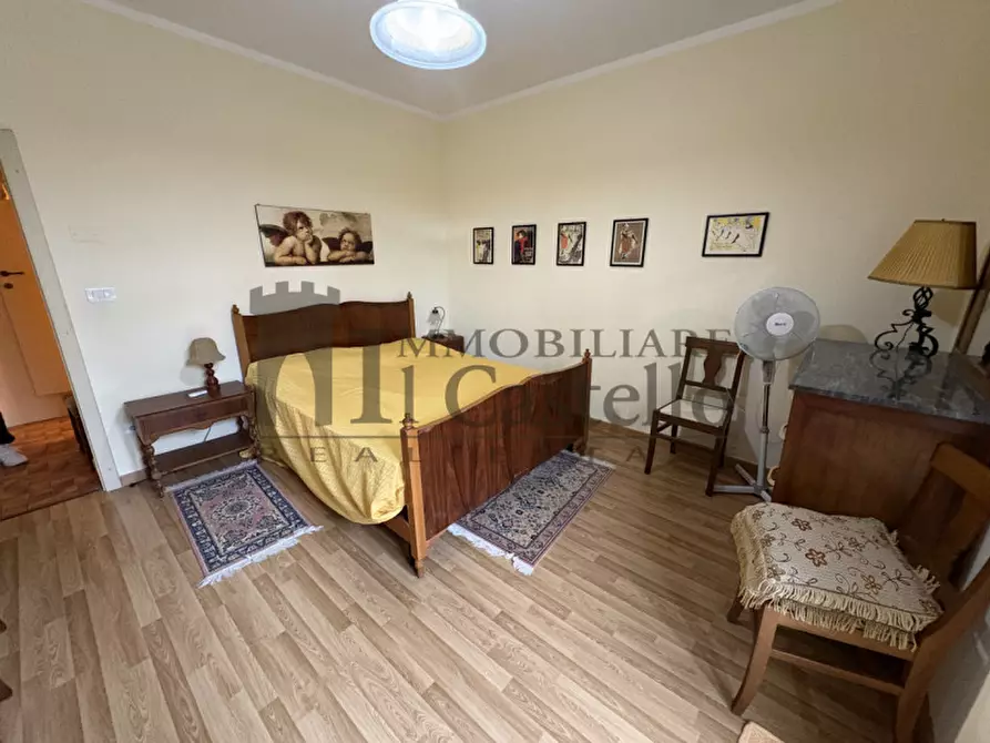 Immagine 25 di Villa in vendita  in Via Roma a Castiglione Del Lago