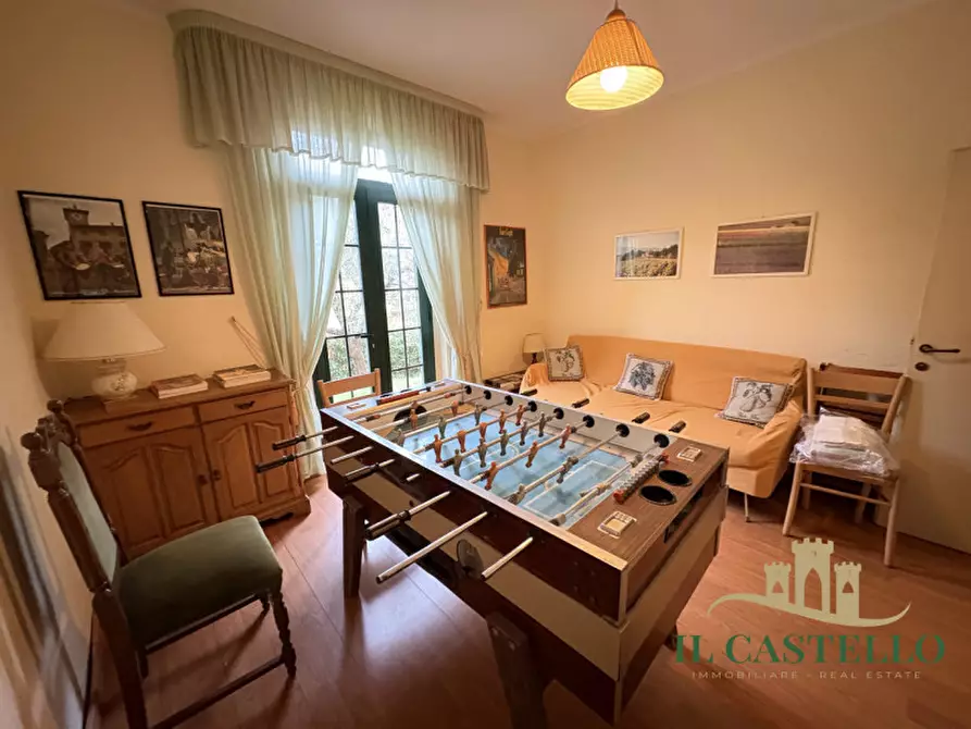 Immagine 27 di Villa in vendita  in Via Roma a Castiglione Del Lago