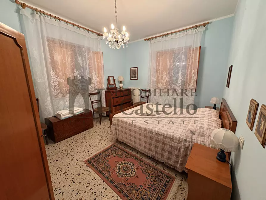 Immagine 28 di Villa in vendita  in Via Roma a Castiglione Del Lago