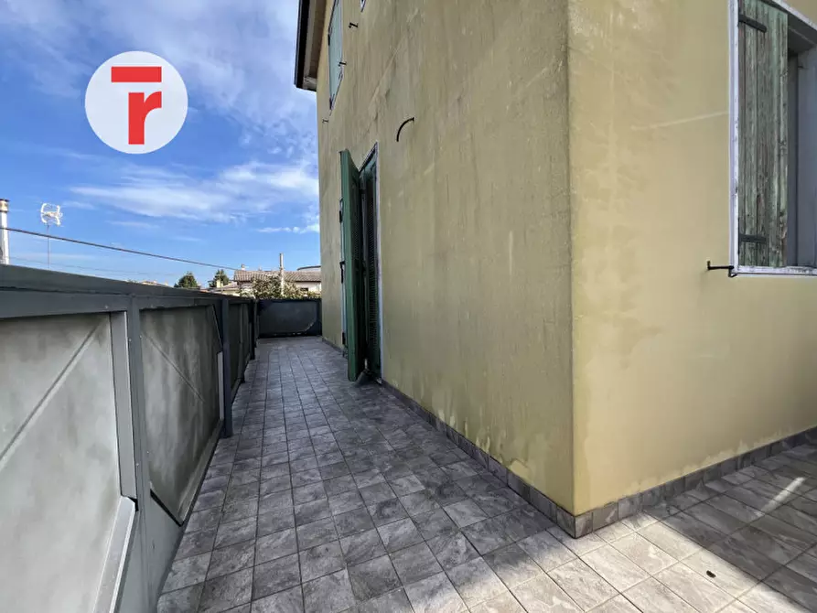 Immagine 9 di Casa trifamiliare in vendita  in Via Albertino Mussato a Rubano