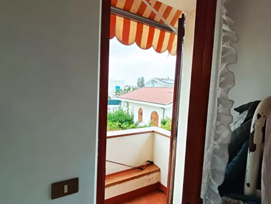 Immagine 17 di Villa in vendita  in Lungomare di Rocca Priora a Falconara Marittima