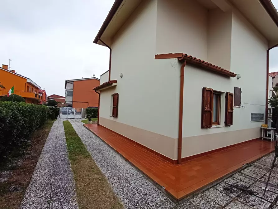 Immagine 20 di Villa in vendita  in Lungomare di Rocca Priora a Falconara Marittima