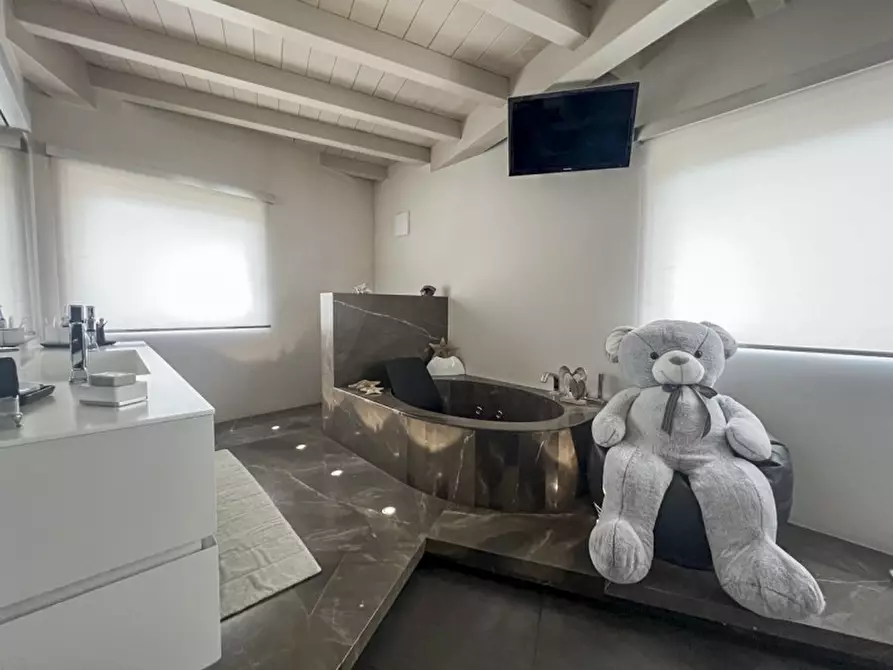 Immagine 14 di Attico in vendita  in Via Gocciadoro a Trento