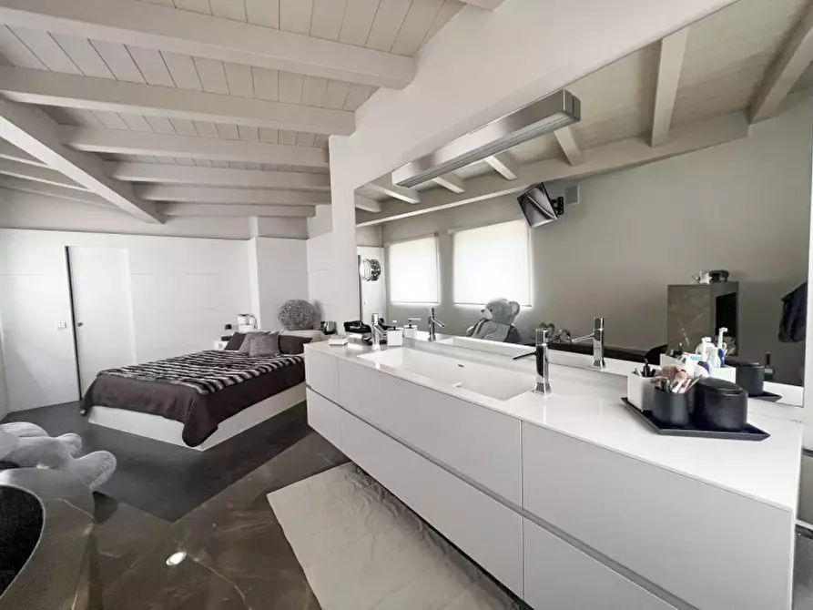 Immagine 15 di Attico in vendita  in Via Gocciadoro a Trento