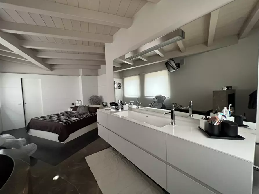 Immagine 16 di Attico in vendita  in Via Gocciadoro a Trento