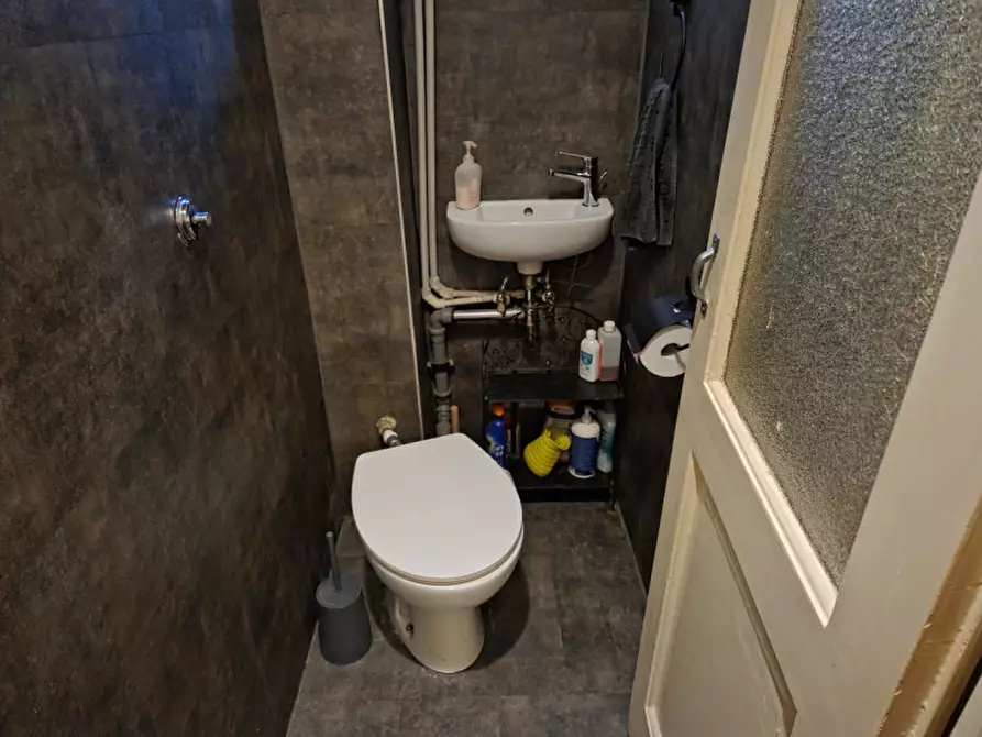 Immagine 15 di Appartamento in vendita  in Via Petronio 11 a Trieste