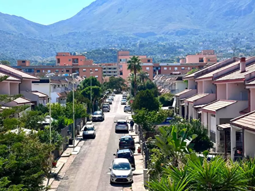 Immagine 7 di Appartamento in vendita  a Carini