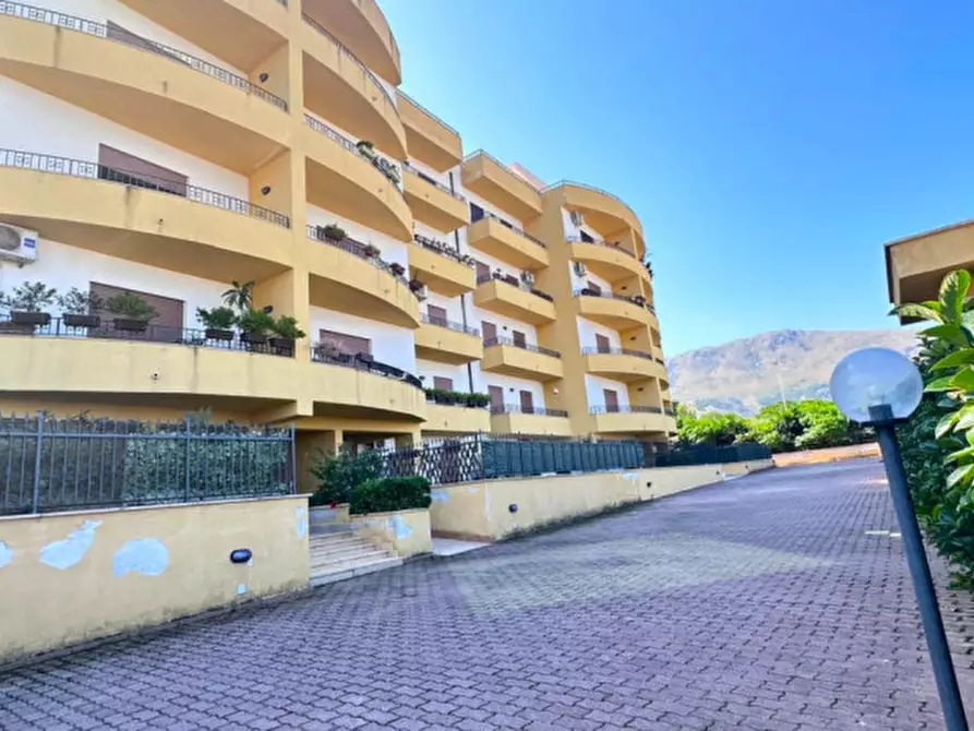 Immagine 24 di Appartamento in vendita  a Carini