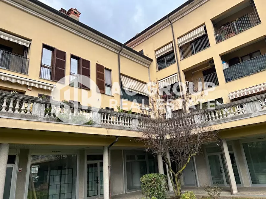 Immagine 12 di Appartamento in vendita  in Via Sandro Pertini a Solaro