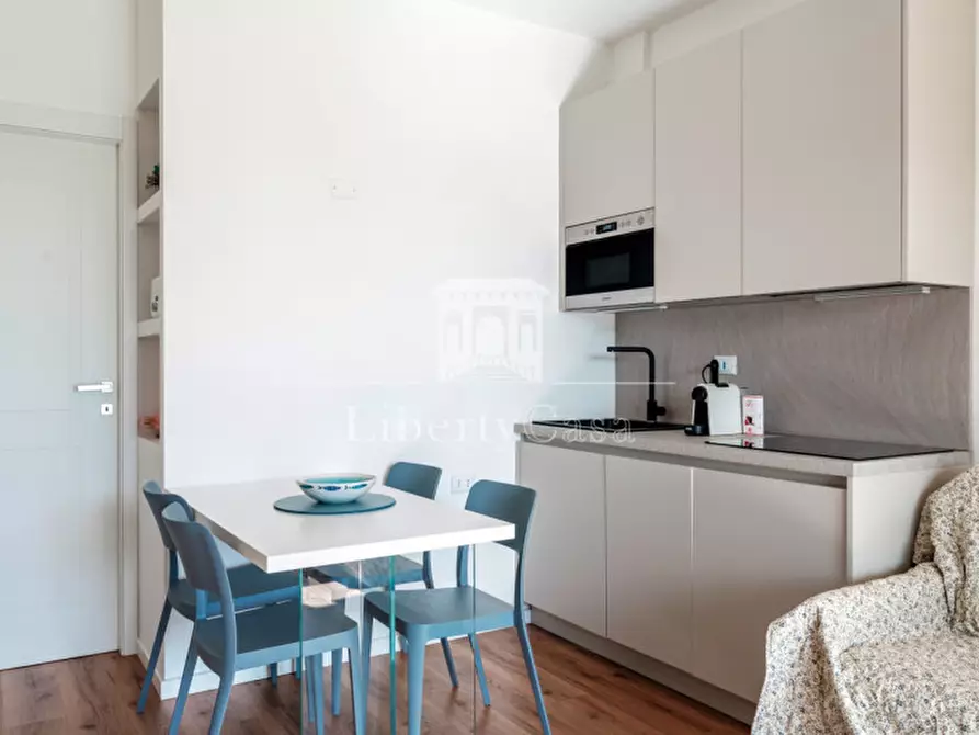 Immagine 6 di Appartamento in vendita  in Via Sasselle a Manerba Del Garda