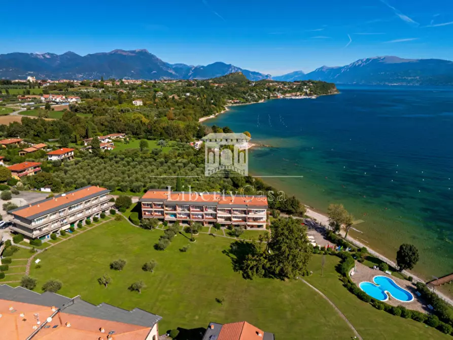 Immagine 15 di Appartamento in vendita  in Via Sasselle a Manerba Del Garda