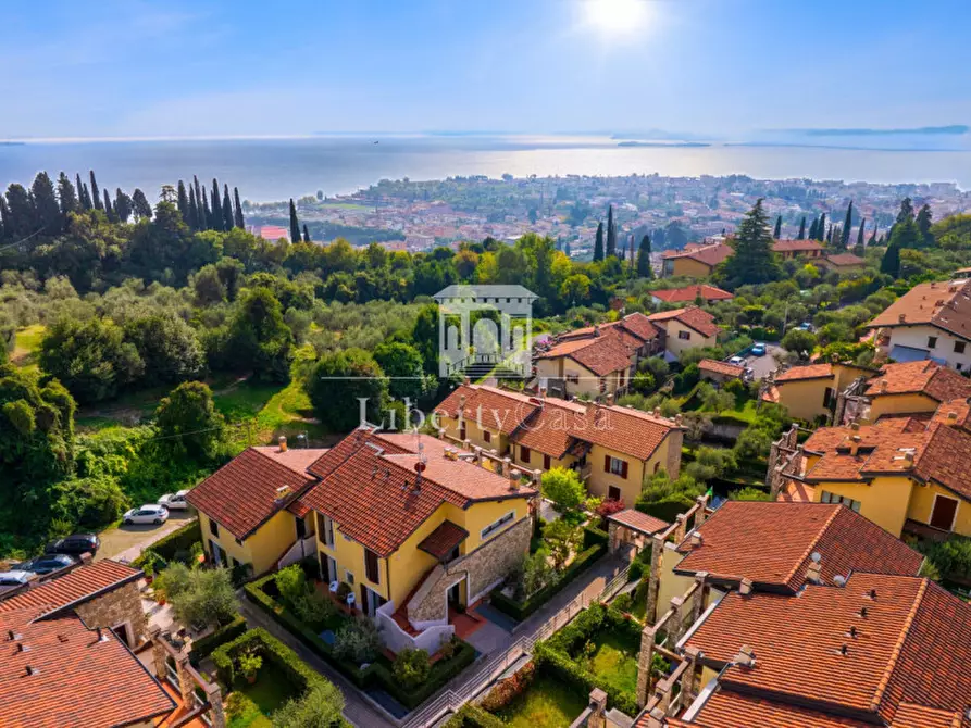 Immagine 10 di Appartamento in vendita  in Via Pulciano Gaino a Toscolano-Maderno