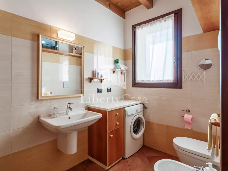 Immagine 19 di Appartamento in vendita  in Via Pulciano Gaino a Toscolano-Maderno