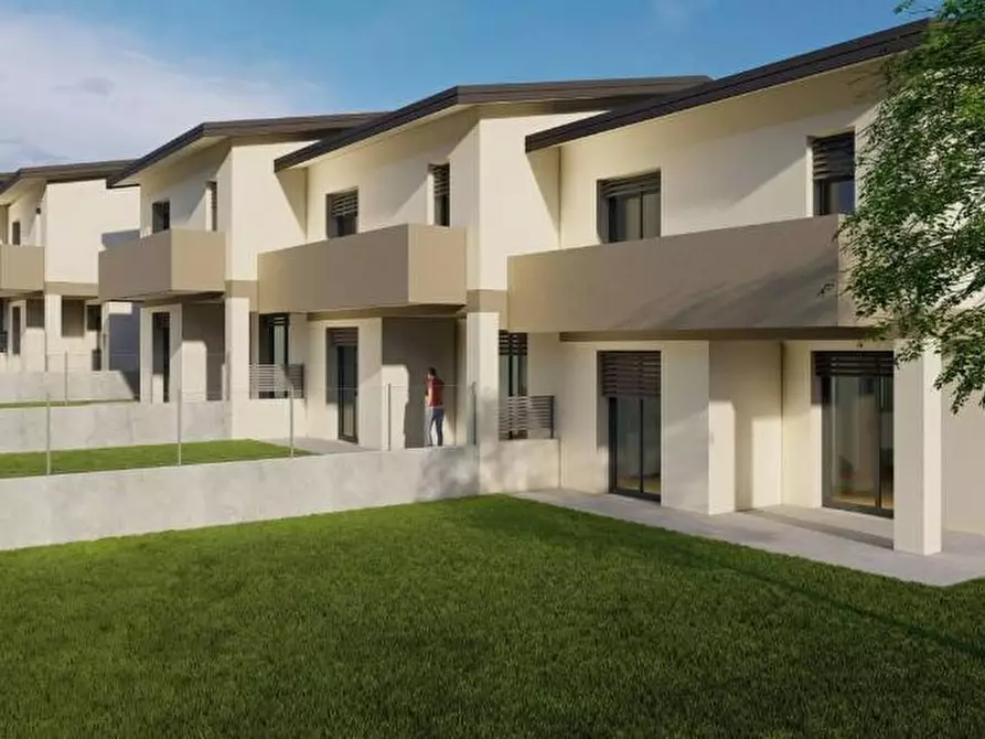 Immagine 1 di Villetta a schiera in vendita  in via don nicola nadin a San Michele Al Tagliamento