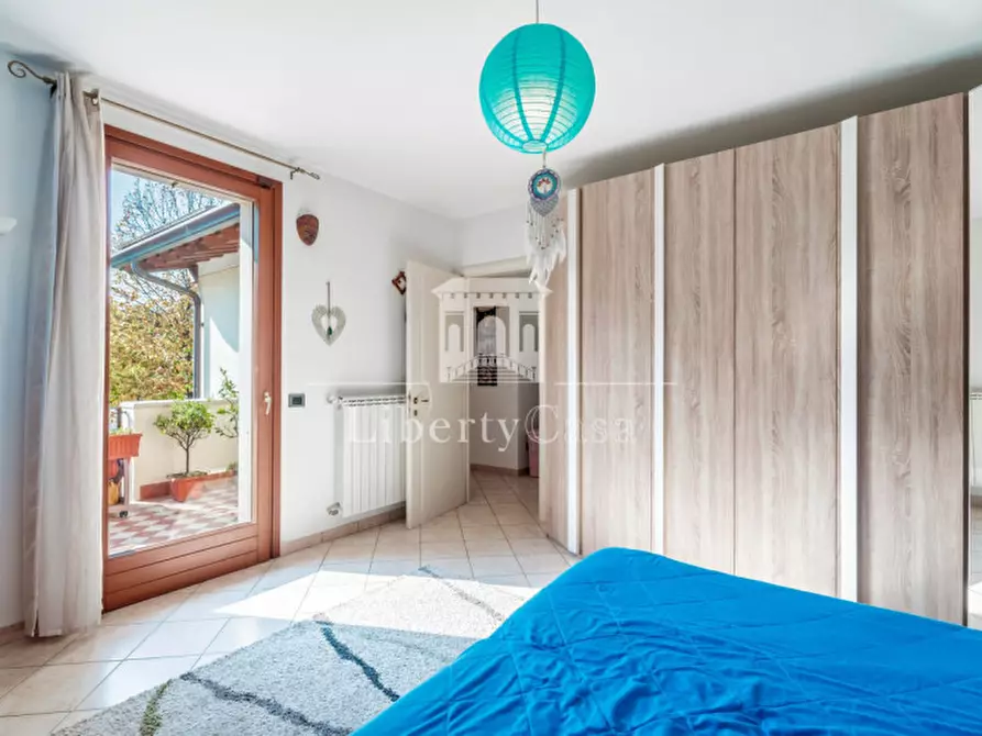 Immagine 15 di Casa trifamiliare in vendita  in Via Rossini a Roè Volciano