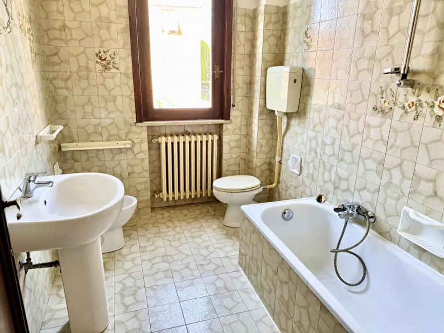 Immagine 25 di Appartamento in vendita  a San Secondo Parmense