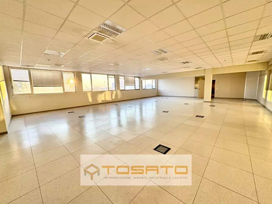 Immagine 1 di Ufficio in affitto  a Verona