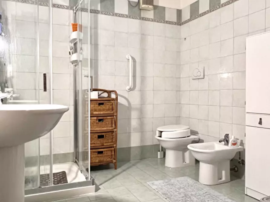 Immagine 10 di Appartamento in vendita  in Via Abate Balbo a Correzzola