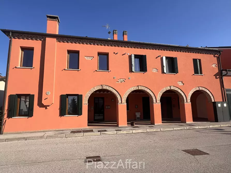 Immagine 11 di Appartamento in vendita  in Via Abate Balbo a Correzzola