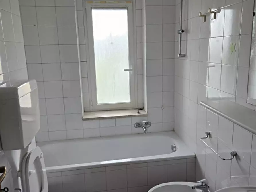 Immagine 14 di Appartamento in vendita  in Via Martiri della Liberazione, 78 a Parma