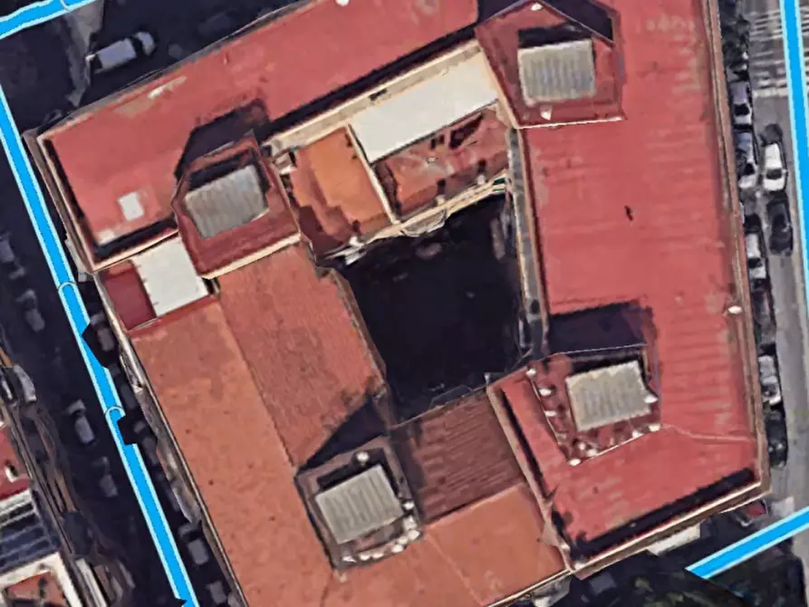 Immagine 2 di Appartamento in vendita  in Piazza Luigi Poderico a Napoli