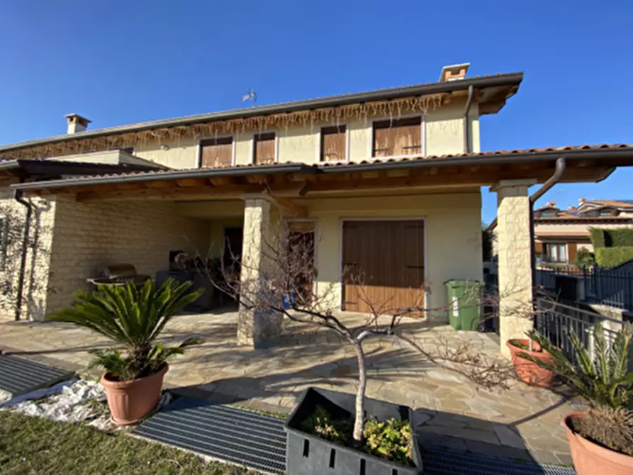 Immagine 6 di Villa in vendita  in Via Castelfidardo a Bussolengo