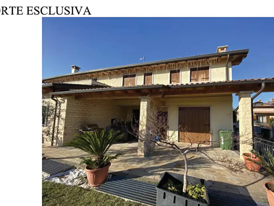 Immagine 11 di Villa in vendita  in Via Castelfidardo a Bussolengo
