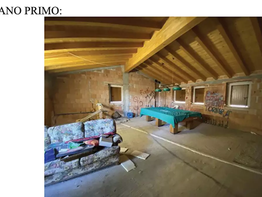 Immagine 15 di Villa in vendita  in Via Castelfidardo a Bussolengo