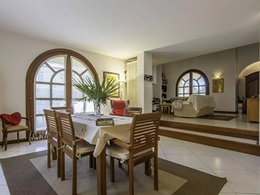 Immagine 1 di Villa in vendita  in Via dei Cavalieri a Torri Di Quartesolo