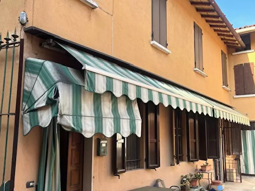 Immagine 5 di Casa indipendente in vendita  in Via Trento, 18 a Castenedolo
