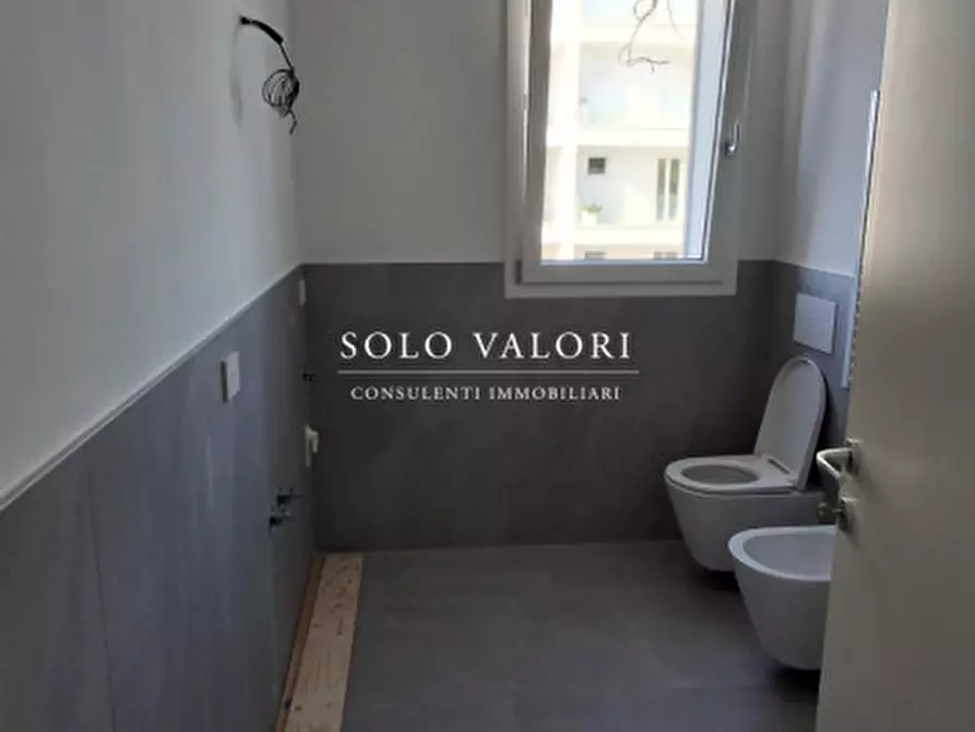 Immagine 15 di Appartamento in vendita  in Piazza Drago a Jesolo