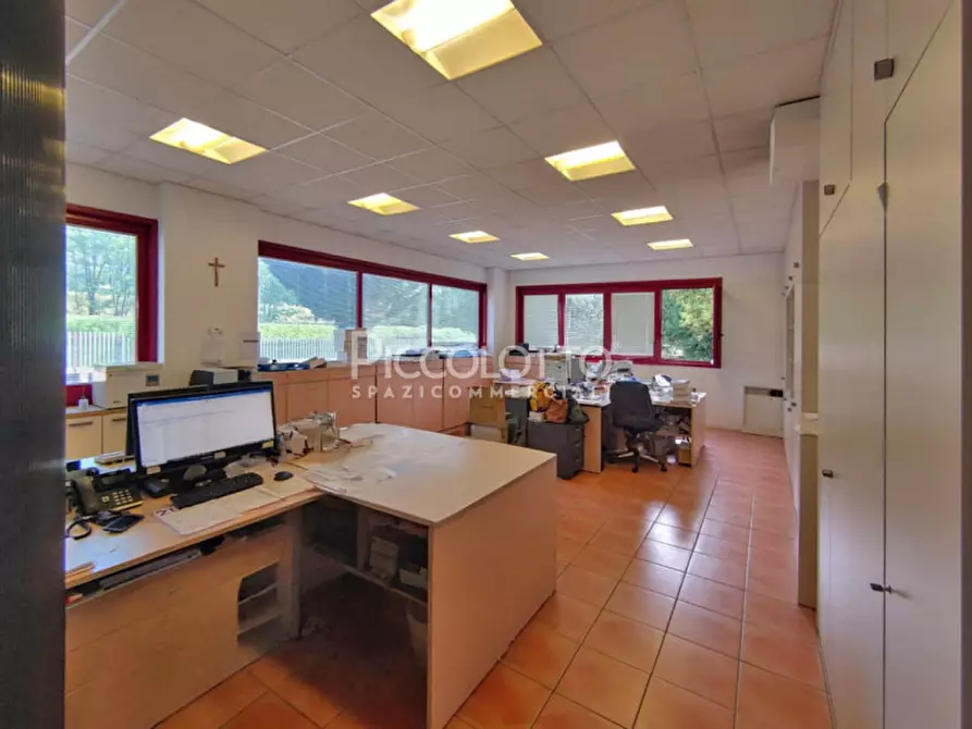 Immagine 8 di Laboratorio in affitto  in via Strade Nuove a Cavaso Del Tomba