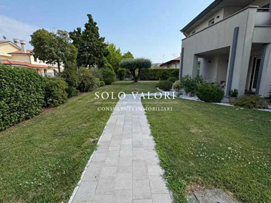 Immagine 3 di Villa in vendita  in Via Mussetta di Sopra a San Donà Di Piave