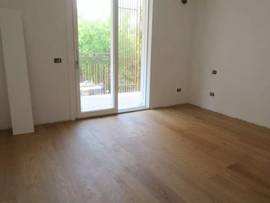 Immagine 1 di Appartamento in vendita  a Padova