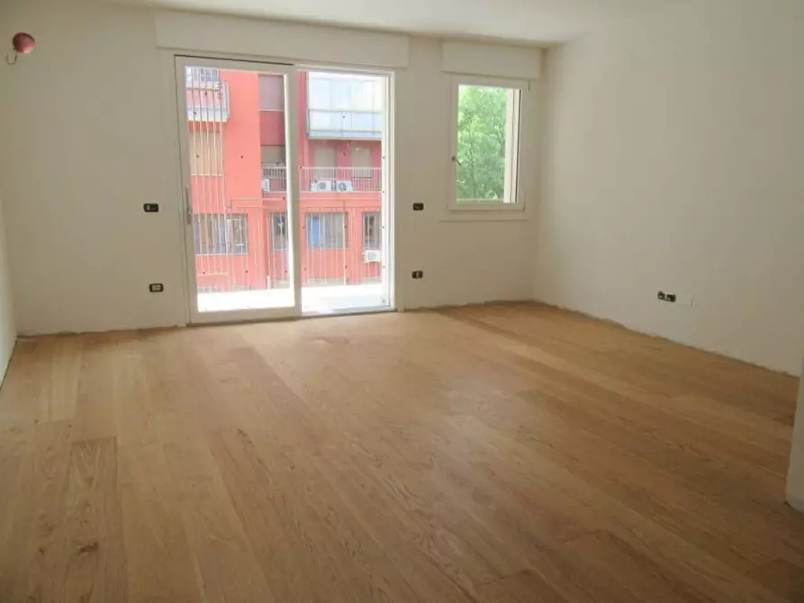 Immagine 2 di Appartamento in vendita  a Padova