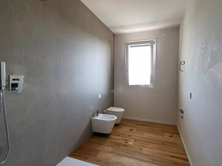 Immagine 5 di Appartamento in vendita  a Padova