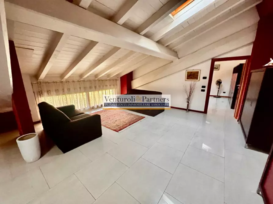 Immagine 1 di Attico in vendita  in Via Cesare Battisti a Montichiari