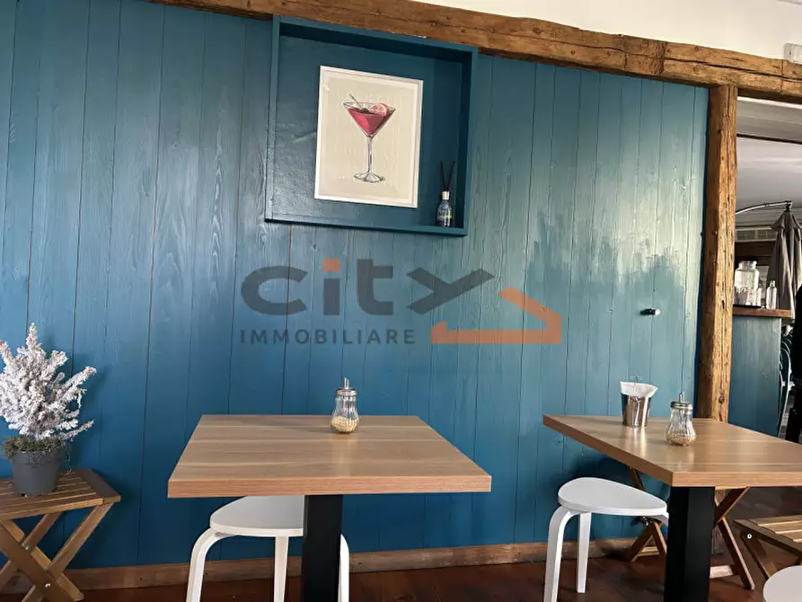 Immagine 3 di Negozio in affitto  a Bassano Del Grappa