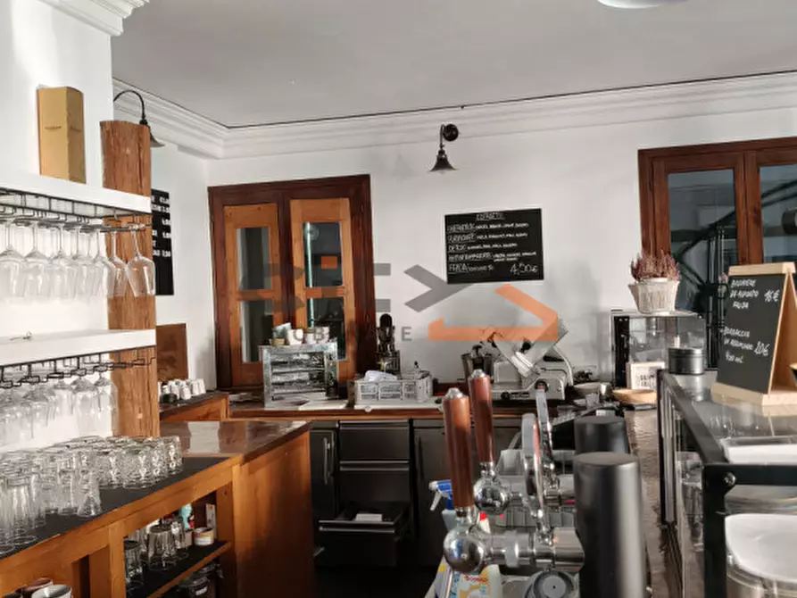 Immagine 9 di Negozio in affitto  a Bassano Del Grappa