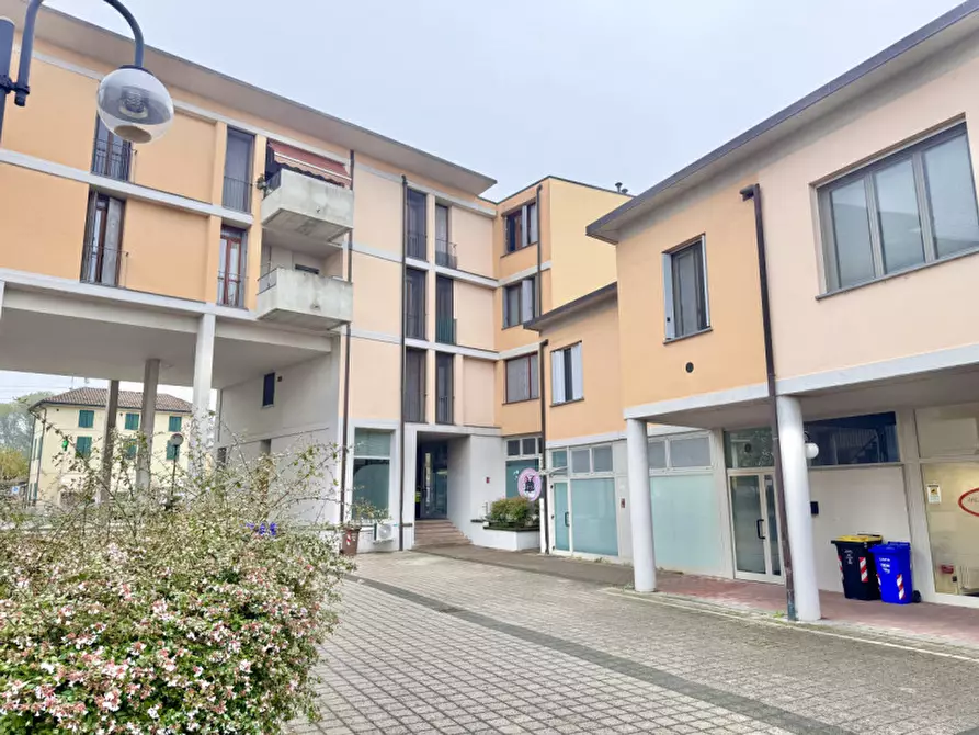 Immagine 1 di Appartamento in vendita  in strada Baganzola 140 a Parma